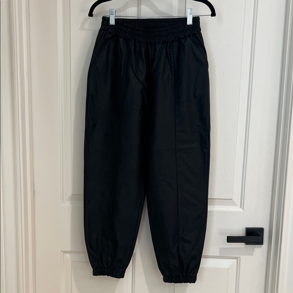 Boohoo Women's Black Joggers